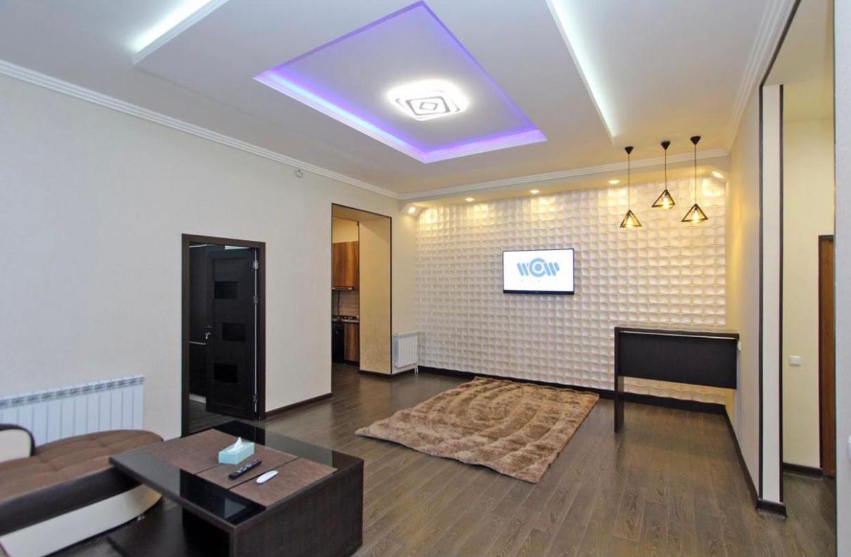 Spacious Apartment In Yerevan On Tigran Mets Street Exterior photo